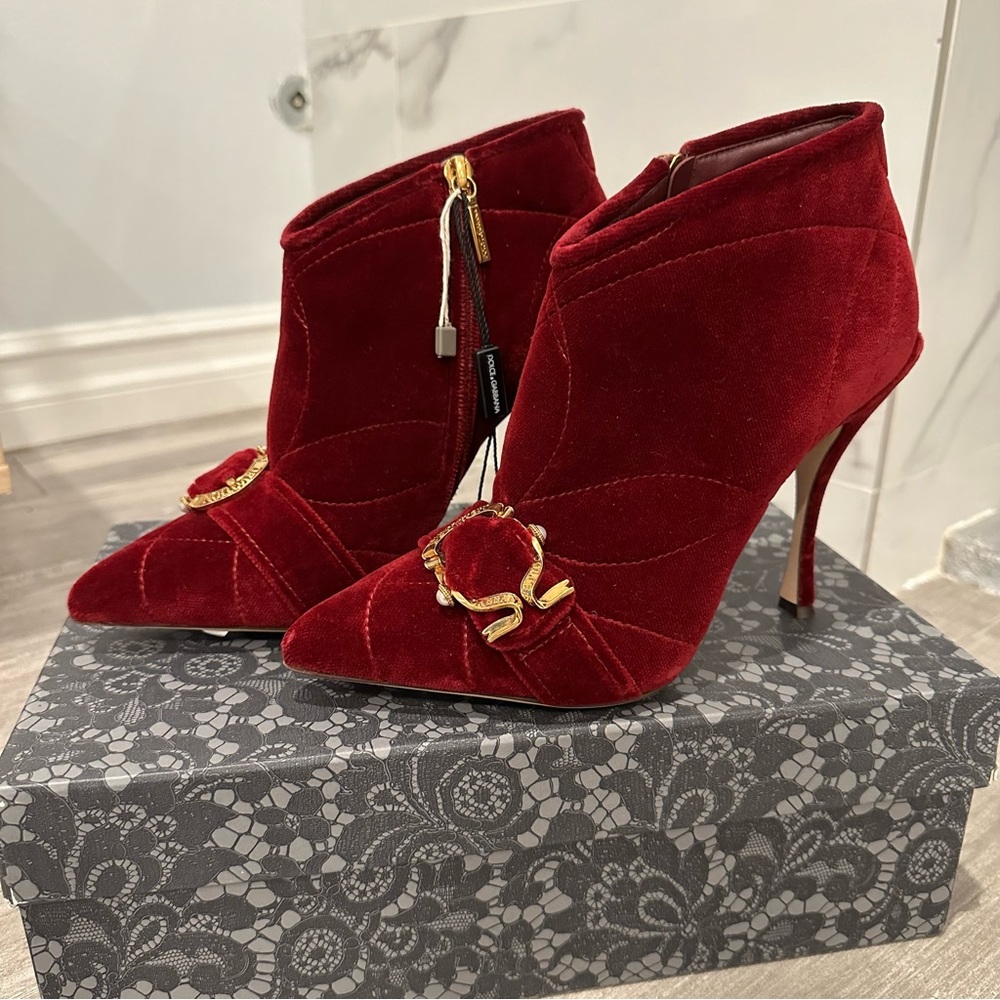 DOLCE & GABBANA Sz 9 / 39 EU *NEW* Devotion Embellished velvet ankle boots